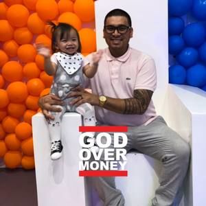 Meet your Posher, Faustine